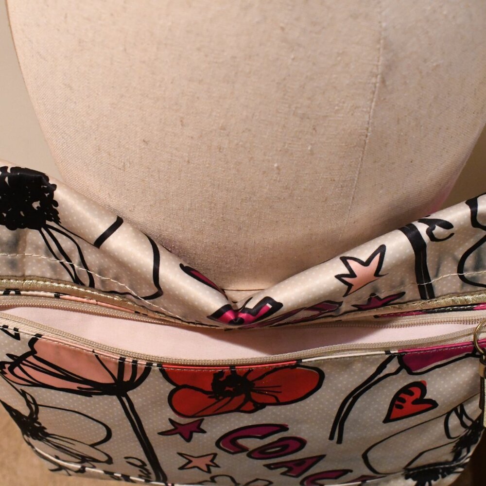 RARE Coach Kyra Poppy Floral Satin Crossbody Bag – Collectible! - Picture 7 of 13